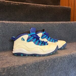 Jordan Air Purple and Blue Charlotte Hornets Sneakers. Men’s size 10.5